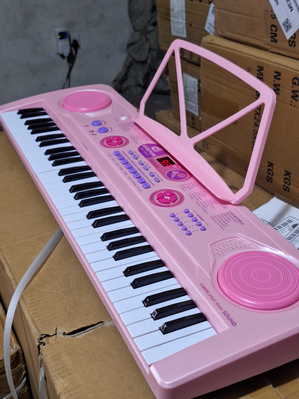 61 Keys Electronic Keyboard Piano – Rechargeable Learning Keyboard – Pink