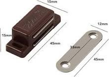 Weiboya Magnetic Cabinet Door Catch Heavy Duty Magnet Closures for Wardrobe Cupboard Closet Drawer Furniture Hardware Kit with Strike Plates Screws Brown, Small and Large Pack of 5 Door Catch.