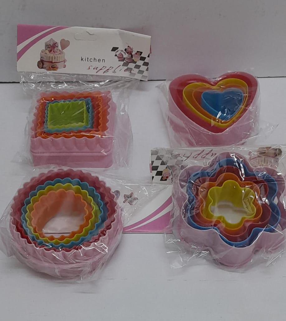 Plastic Cookie Cutter & Shaper Set – DIY Biscuit Moulds for Baking Cookies, Fondant, Pastries & Cake Decoration