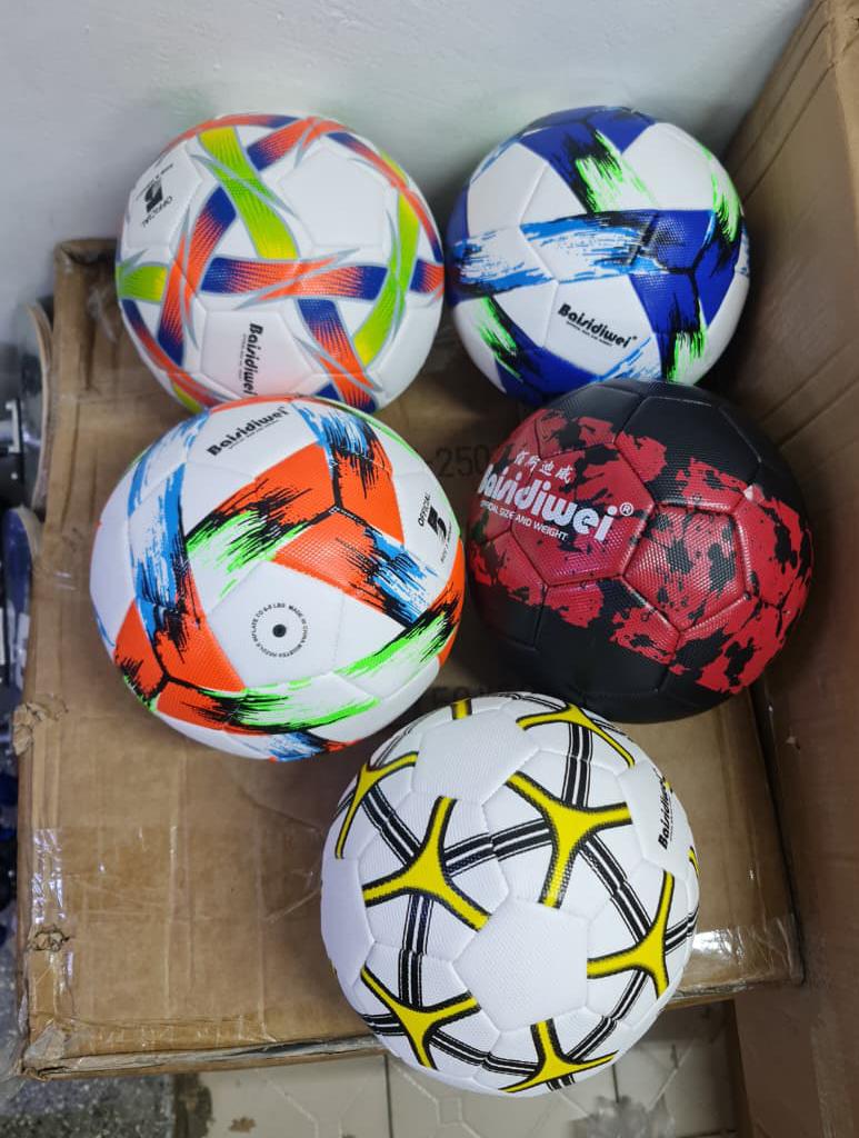 Big Leather Ball Sports Football Soccer Training Match Practice Game Equipment Durable Outdoor Indoor Recreational Play Youth Adults Team Exercise Skill Development Accessories Competitive Fun Activit