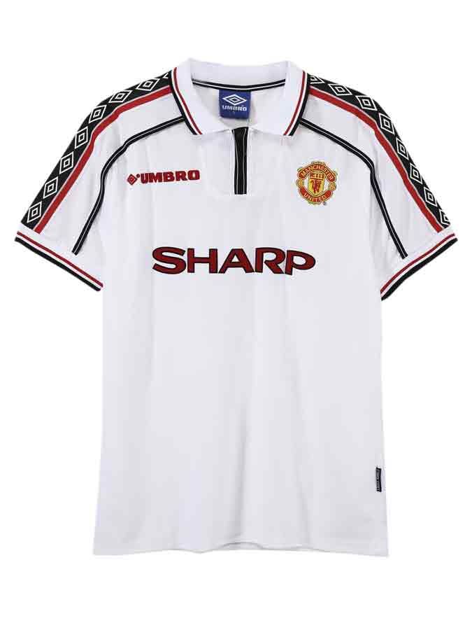 SHARP ERA Retro Jersey Season 1998-99. Kwa wale wanaopenda old school United, hii ni yenu! Retro jersey ya white. Fabric ni light na comfortable, fiti kwa kuvaa town, kwa mechi.