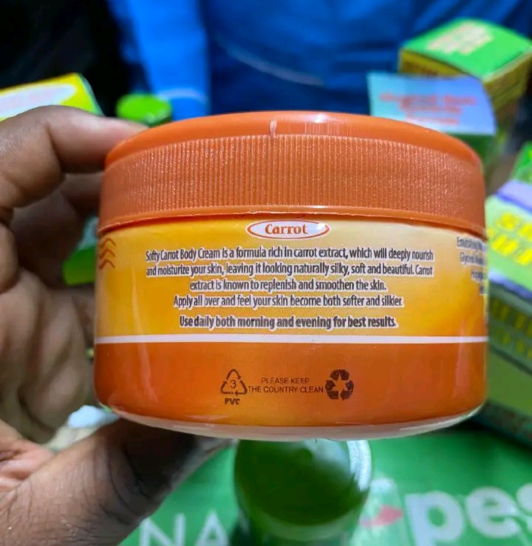 Tridea Softy Carrot Body Cream to moisturize and soften skin contains carrot extract, aimed at nourishing the skin and lightening dark spots.