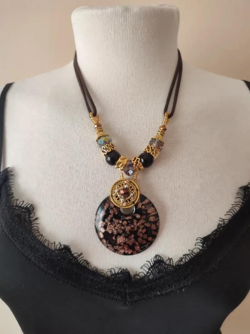 Retro Bohemian Glass Foil Round Disc Pendant Necklace with Adjustable Cord