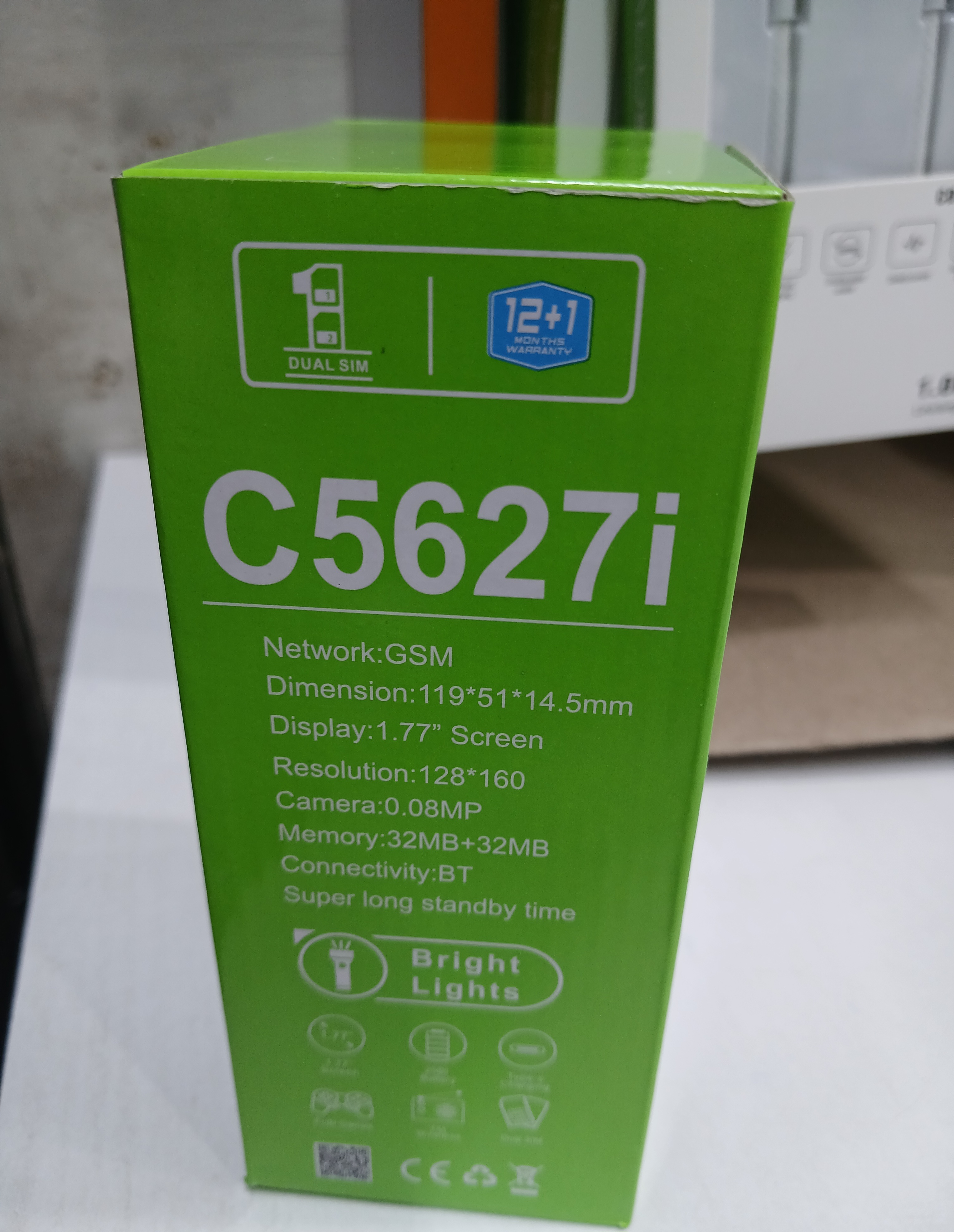 CALUS C5627i DUAL  SIM CARD KABAMBE PHONE 2500mAh Battery capacity BIG BATTERY 2.8" BIG SCREEN DISPLAY 32MB+ 32MB MEMORY WITH WIRELESS FM , BIG TORCH LIGHTCAMERA AND FUN GAMES KABAMBE/ FEATURED PHONE