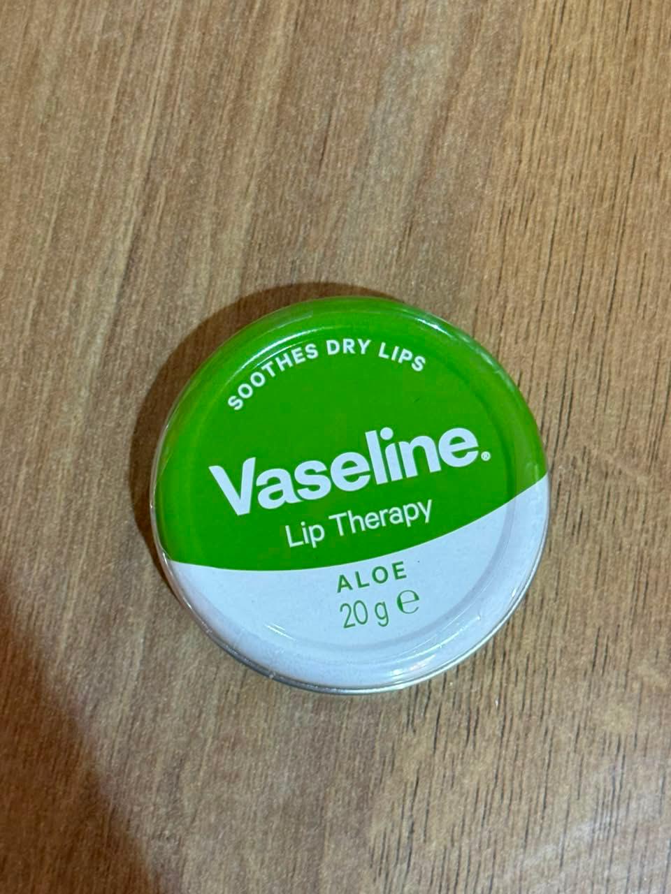 Vaseline Lip Therapy Original, Rosy Lips, Cocoa Butter & Aloe Vera Lip Balm – Moisturizing Lip Care for Dry & Chapped Lips