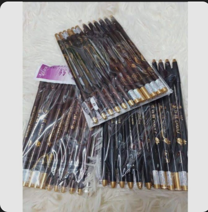 Essential in Beauty !!!! Air woman Eye and Lip Liner view 7