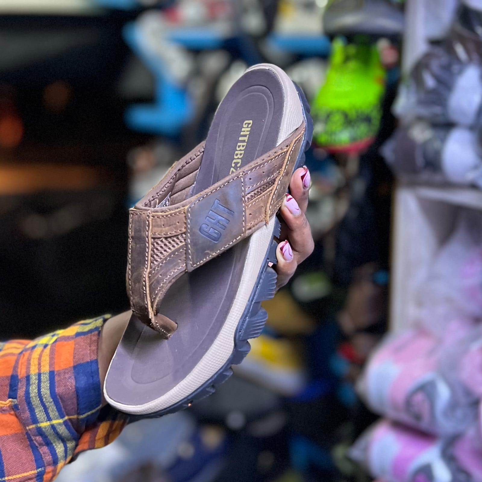 ⚡ LEATHER heavy duty rubber sole SANDALS🔥HIGH QUALITY BROWN COLOUR TRENDING MEN SANDALS 💯 CUTE EASY TO WALK WITH 🔥FASHION BEST FOR ALL TIME, SUMMER WEARING SHOES💯CUTE AS PICTURED🔥