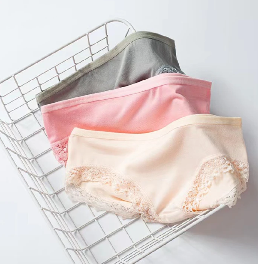 1/2/4/6PCS quality Breathable Women's Underwear Soft Lightweight And Dry Women's Clothing Solid Color Women's Lace Lingerie New Milk Silk Panties Woman Clothes ladies panties