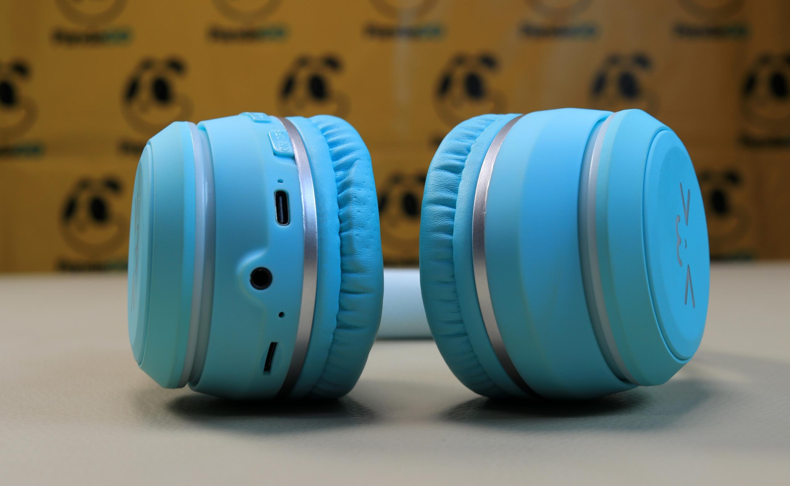 HZ-BT612 Cute LED Light-Up Cat Ear Bluetooth Headset – Long Battery Life, Soft Leather Earmuffs, TF Card & 3.5mm AUX
