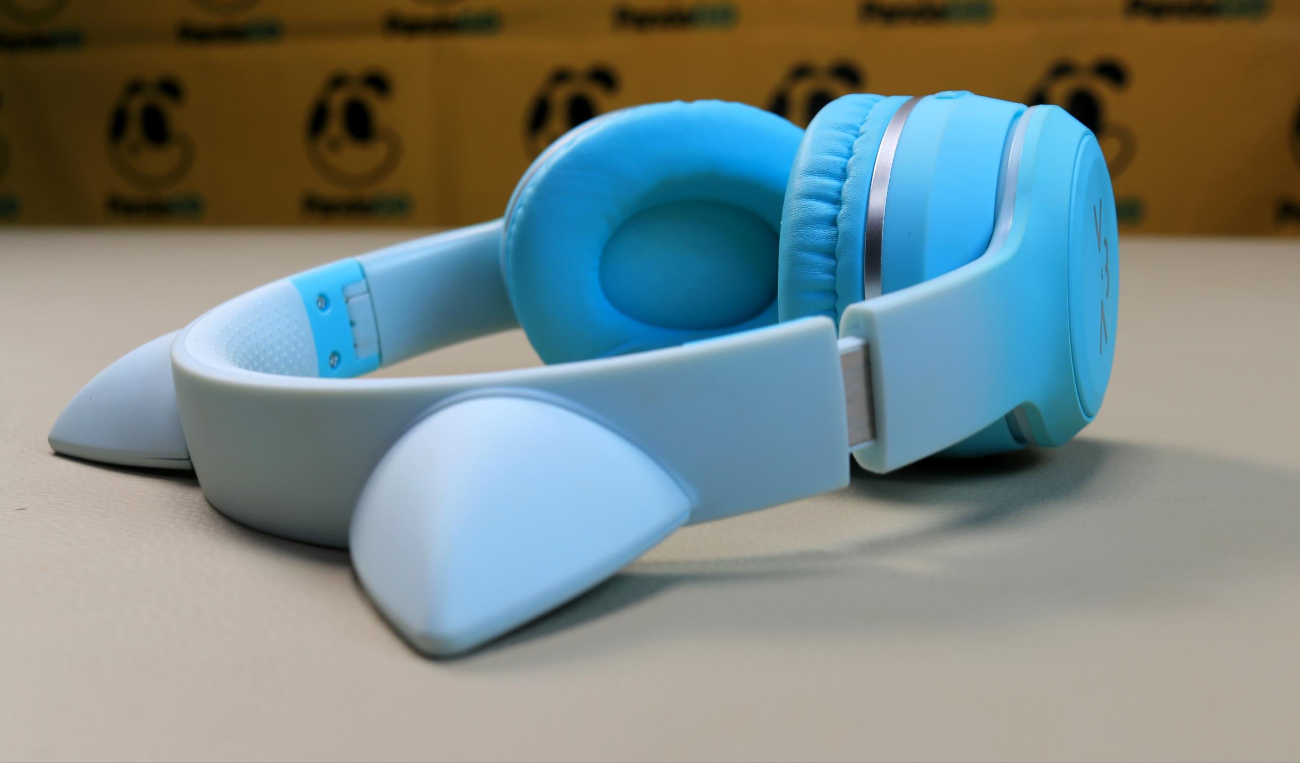 HZ-BT612 Cute LED Light-Up Cat Ear Bluetooth Headset – Long Battery Life, Soft Leather Earmuffs, TF Card & 3.5mm AUX