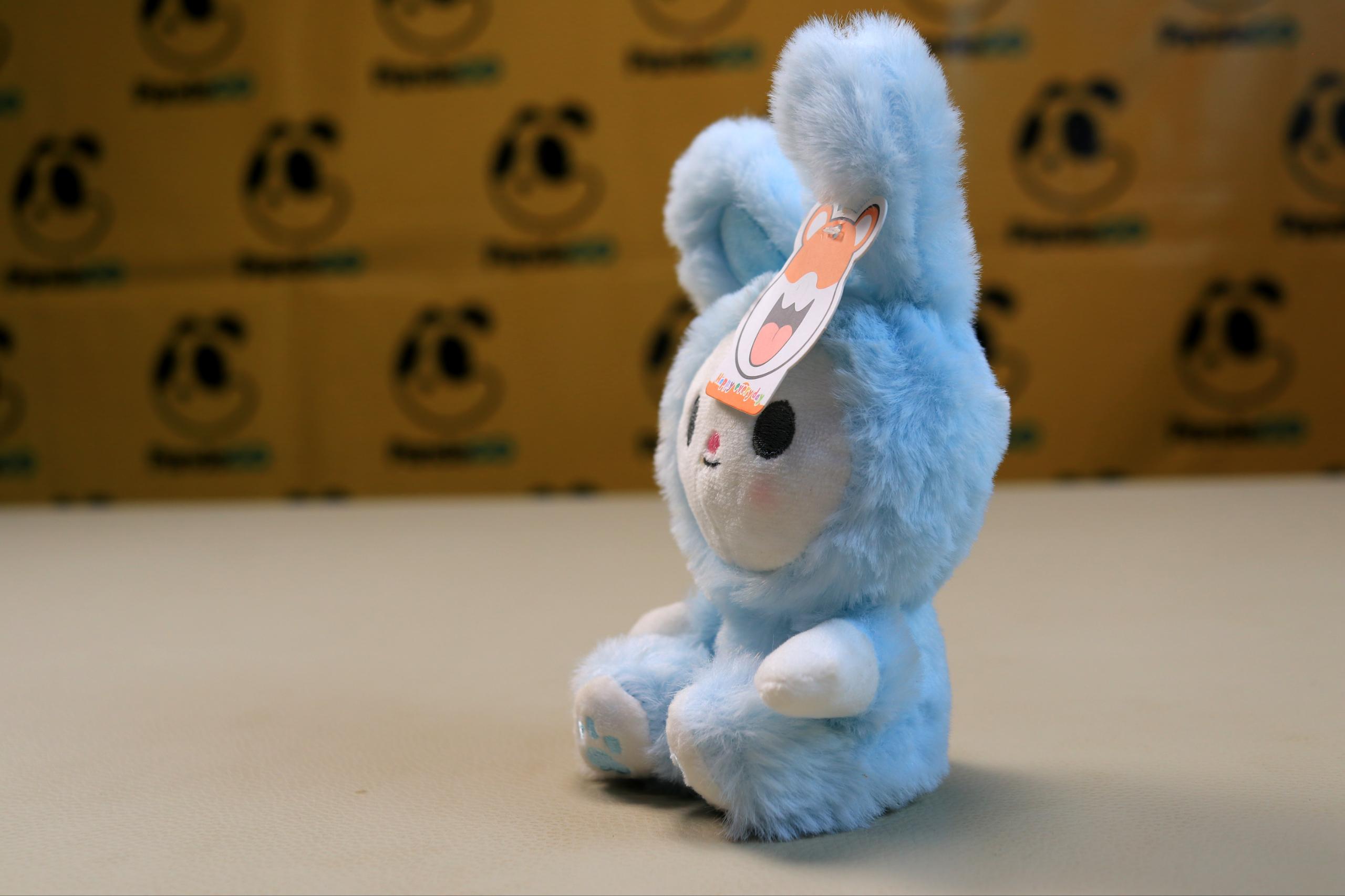 Cute Light Blue Bunny Plush Keychain Pendant – Soft Fluffy Rabbit Doll Bag Charm, Backpack Accessory & Car Key Ring Gift for Girls & Kids