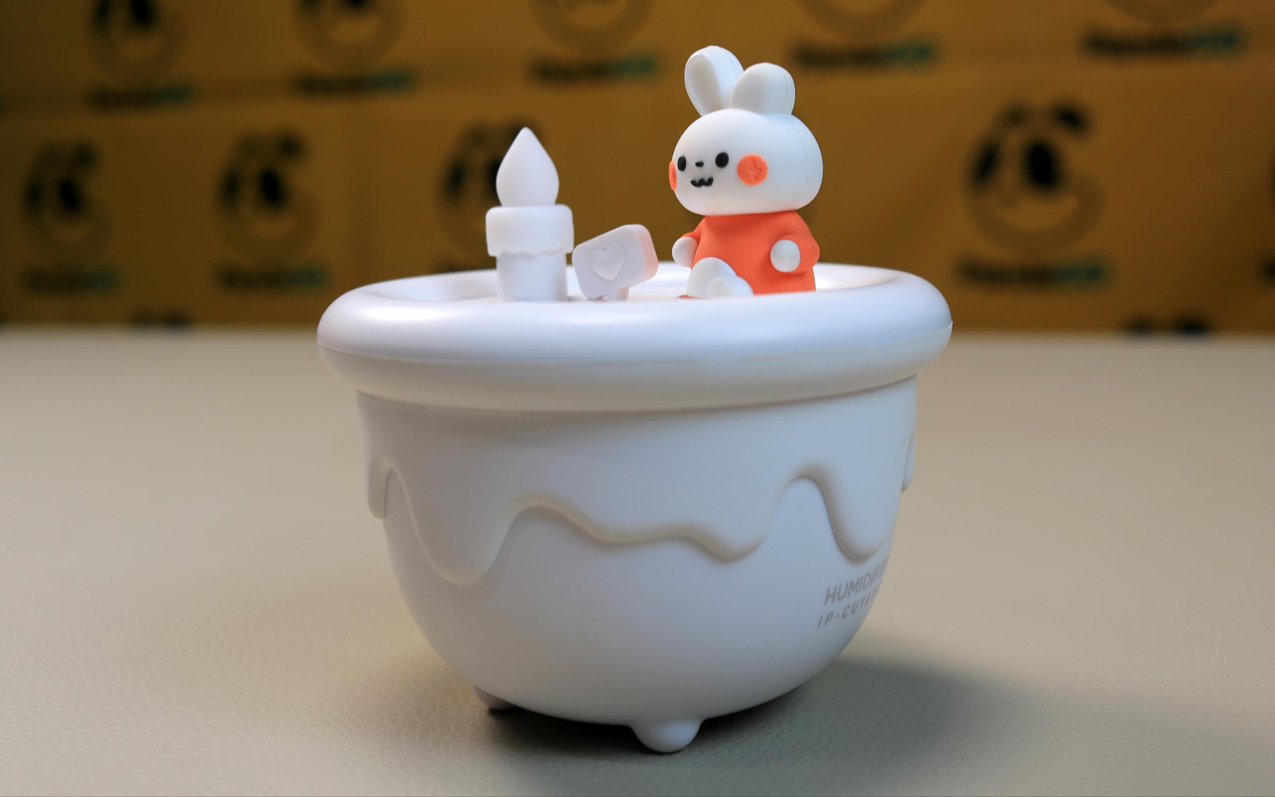 Cute Bunny Mini Desktop Humidifier – Portable USB Cool Mist Humidifier with Night Light for Office Desk, Bedroom & Kids Room