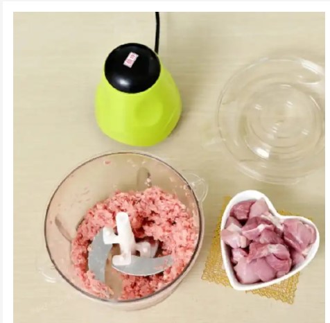 [ MAKES IT EASY AND SAVES COSTS 🤩🤩✨ !!! ] Single Brand New Very High Quality Stylish and Luxurious Kitchen ⏯️Electric meat grinder/food chopper . Designed With Durability and Functionality