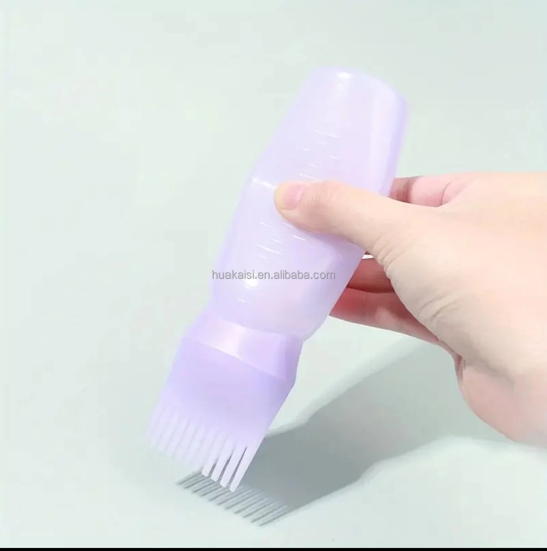 A TWO PIESE SET/ SILICONE.A PPLICATOR BOTTLE AND A SILICONE SCALP MASSAGER FOR HOME AND SALON USE.APPLICATOR SHAMPOO BRUSH HAIR STYLING TOOL