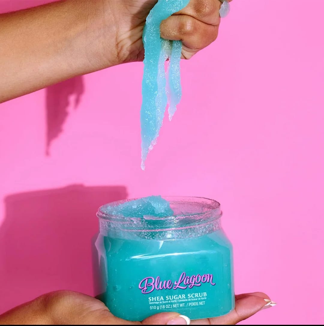 610G SHEA SUGAR BRIGHTENING EXFOLIATING FACE AND BODY SCRUB INFUSED WITH RICH NUTRIENT SEEAWEED TO HELP EXFOLIATE,DEEPLY NOURISH AND LEAVE YOUR SKIN SOFT,SMOOTH AND GLOWING AFTER EVERY USE