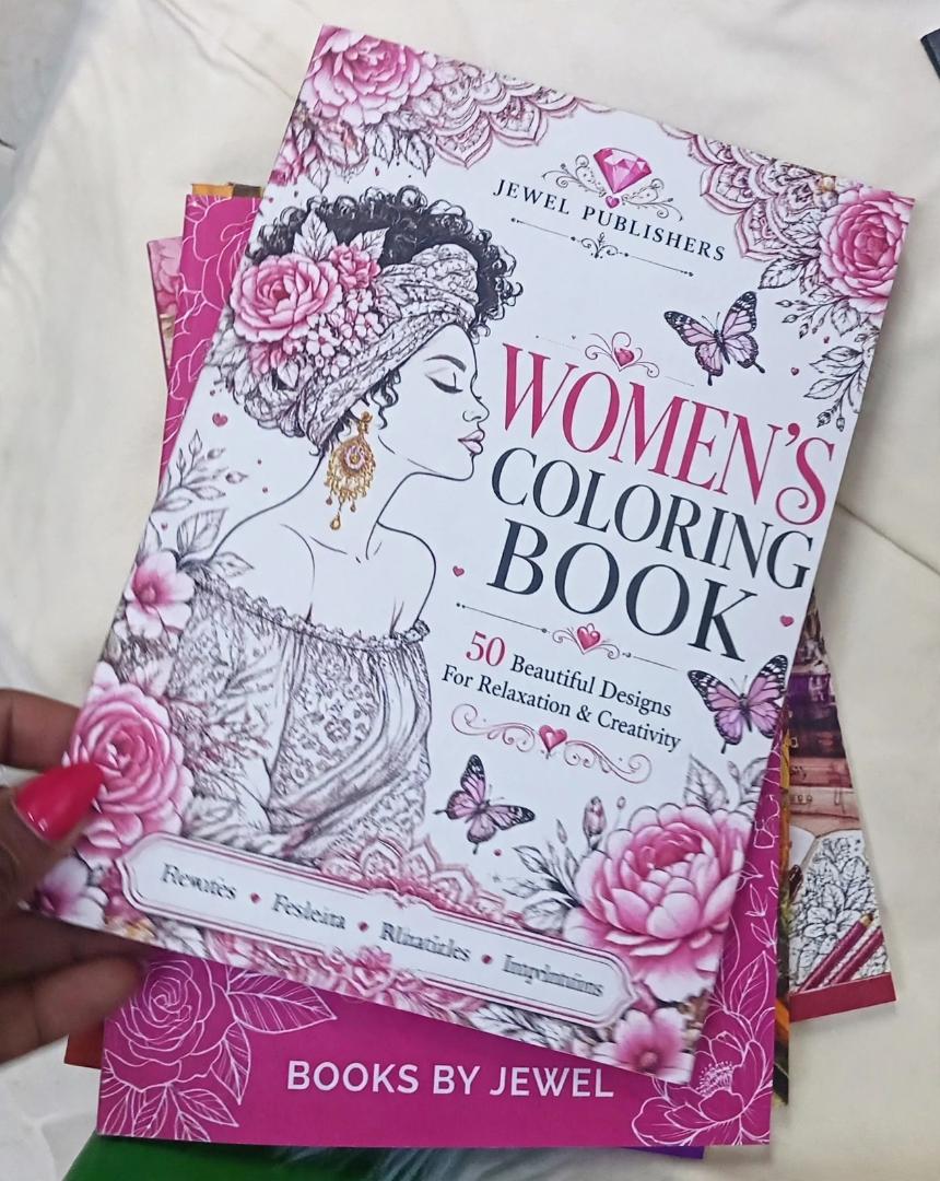 Adult coloring book + 12 coloring pens