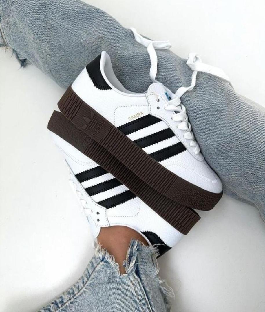 Stylish Unisex Samba Sneaker-Classic White & And Black Casual Shoes ,Comfortable Everyday Sneakers For Men And Women ,Trendy fashion Footwear For All Occasions