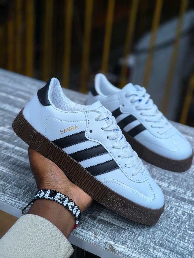 Stylish Unisex Samba Sneaker-Classic White & And Black Casual Shoes ,Comfortable Everyday Sneakers For Men And Women ,Trendy fashion Footwear For All Occasions