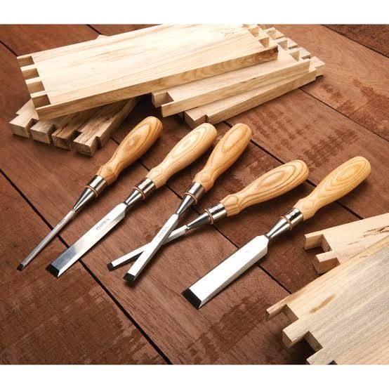 Professional 1/2 Inch   and 3/4 Inch Wood Chisel High Carbon Steel Bevel Edge Bench Chisel with Wooden Handle for Carpentry Joinery Wood Carving DIY Woodworking Hand Tool Carpenter Supplies