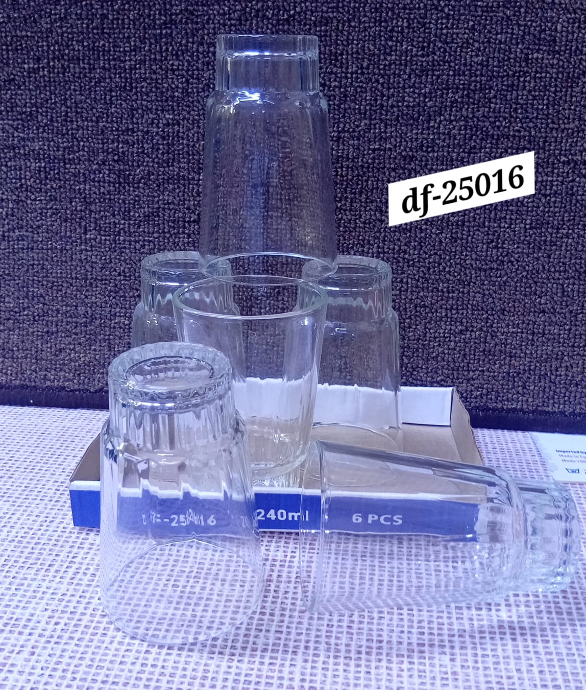 SPECIAL OFFER ! PT6 Heavy-Duty Glass Beer/Juice Mug, Clear, Ergonomic Handle 240ml.The PT6 Glass is a premium-quality, heavy-duty mug designed for durability, style, and versatility. Weighing 0.5 kg,