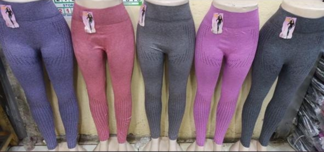 🔥 TRENDING NOW! Women's High-Waisted Seamless Fitness Leggings – Ribbed Contour Stretch Sports Tights in Vibrant Multi-Color Designs