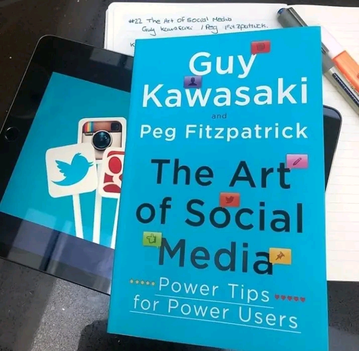 The Art of Social Media: Power Tips for Power Users
Book by Guy Kawasaki and Peg Fitzpatrick + FREE BOOKMARK