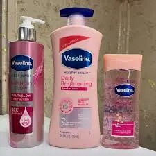 725ml Vaseline Daily Brightening Even Tone Lotion + Intensive Care Vitamin B3 Body Oil 200ML
