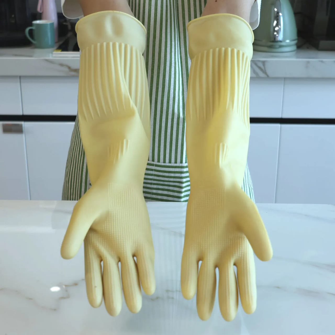 1 Pair Reusable Rubber Latex Household Cleaning Gloves – Flocklined Protective Gloves for Washing, Painting, Gardening, Pet Care, Kitchen Chores and General Household Cleaning Tasks