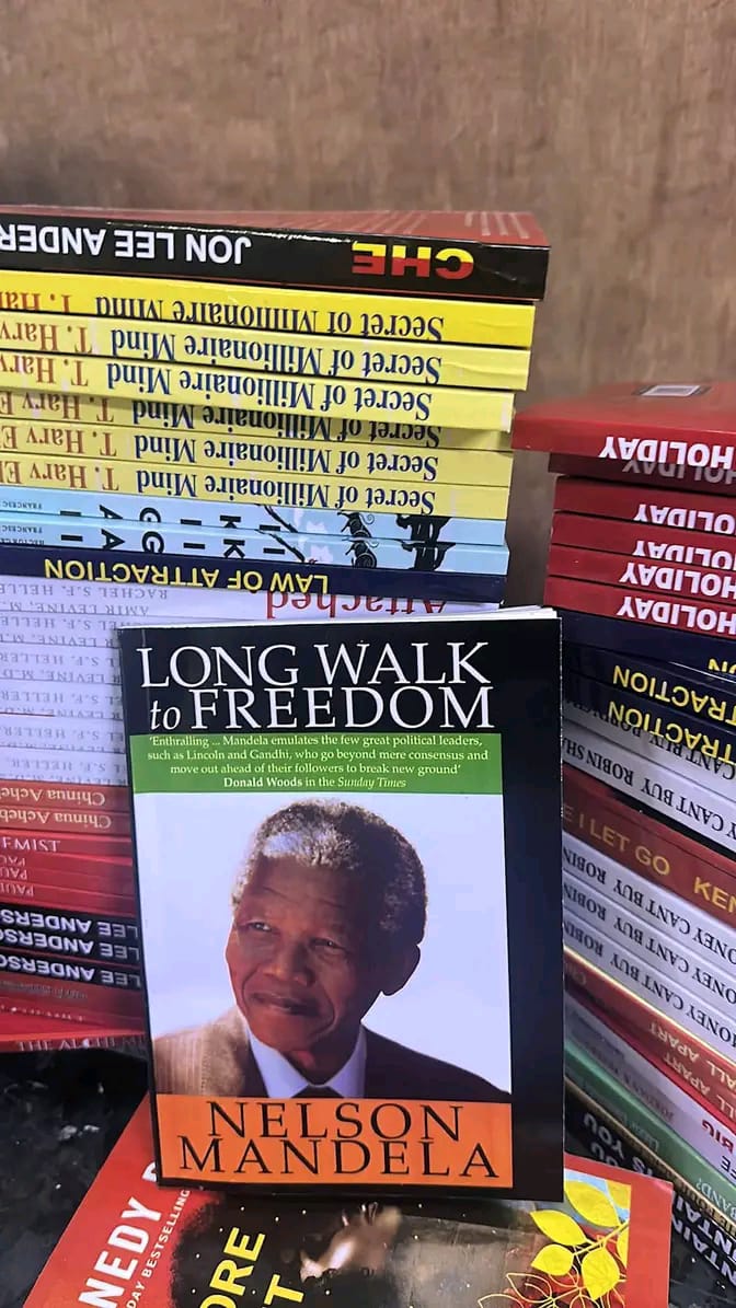 Long Walk To Freedom: The Autobiography Of Nelson Mandela, it is his moving and exhilarating autobiography, destined to take its place among the finest memoirs of history's greatest figures.