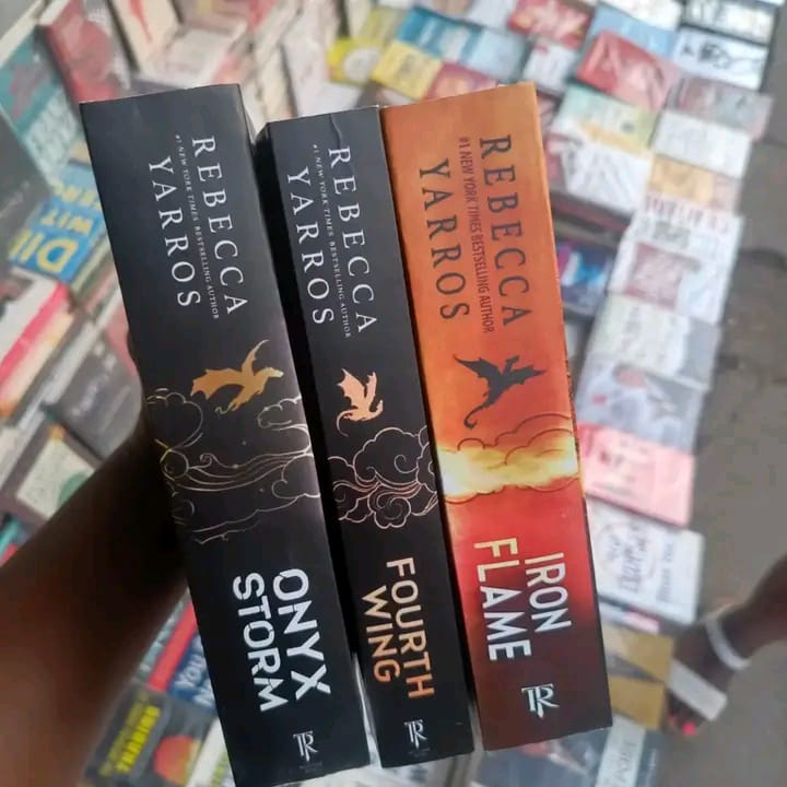 FOURTH WING TRILOGY – REBECCA YARROS | DRAGONS, WAR, ROMANCE & DEADLY CHALLENGES