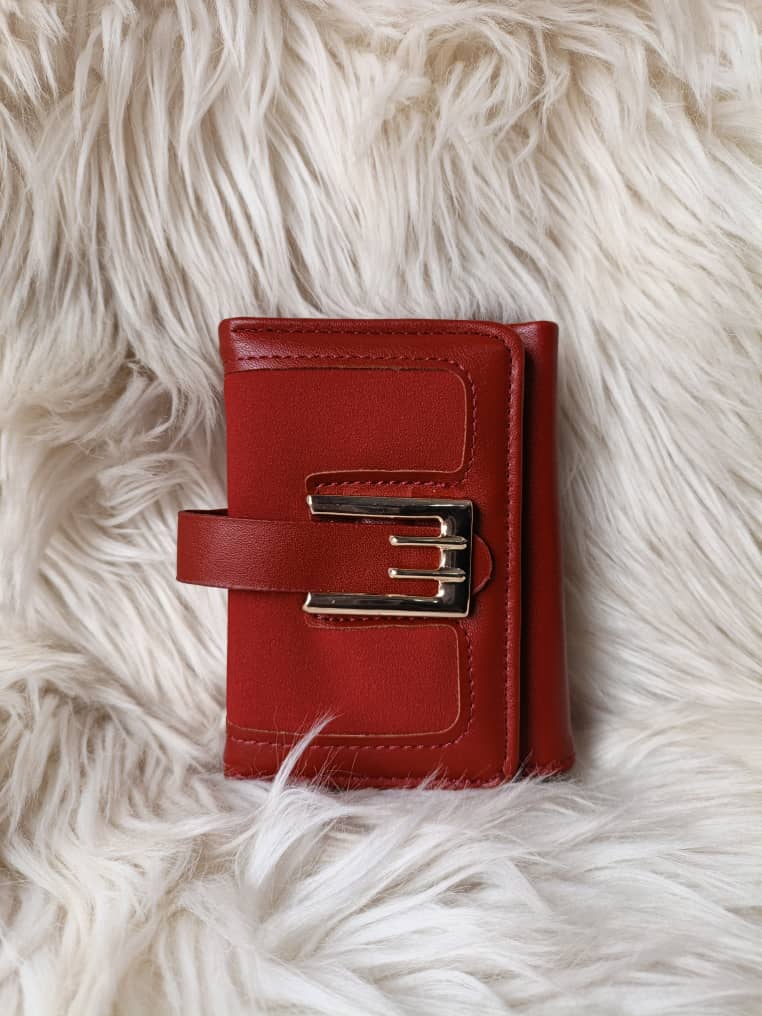 Women's Compact Red Tri-Fold Leather Wallet – Multi-Card Holder, Zippered Coin Pocket & Gold Metal Logo Clasp