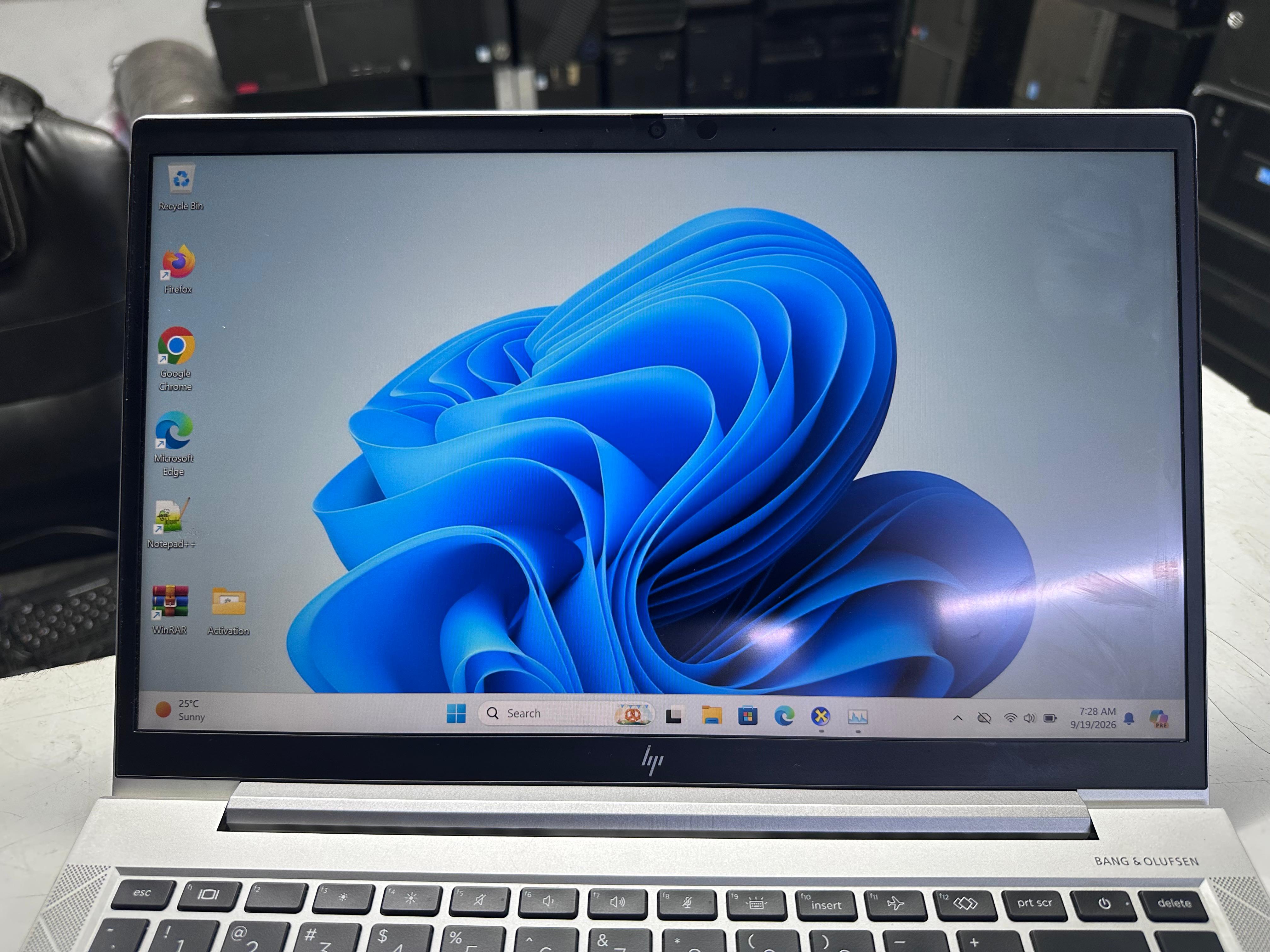 HP EliteBook 840 G7 Core i7 10th Gen 16GB RAM 512GB SSD 14" FHD Anti-Glare Backlit Keyboard Win 11 Pro Ultra-Thin Business Laptop.