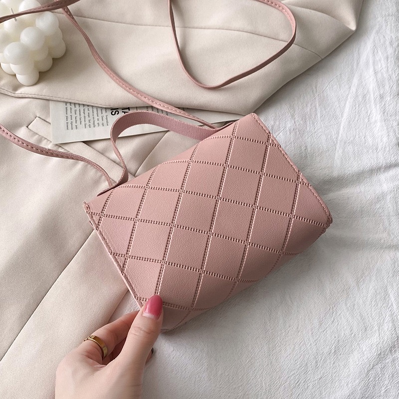 Elegant Ladies Quilted Turn‑Lock  Crossbody Bag, PU Leather Multi‑Purpose Handbag, Ladies Shoulder & Top‑Handle Purse for Daily Use, Aelita Boutique