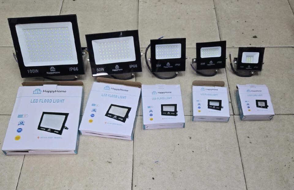 High quality Floodlights LED Solar Flood Light IP66 waterproof grade, all aluminum lamp body 30 Watts