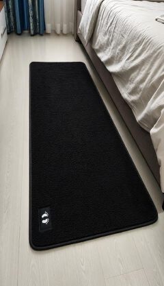 Soft Bedroom Floor Runner Rug, Plush Non-Slip Carpet Mat for Bedroom, Living Room, Hallway & Bedside, Absorbent Easy-Clean Floor Mat with Smooth Comfortable Surface, Modern Solid Color Area Runner Rug