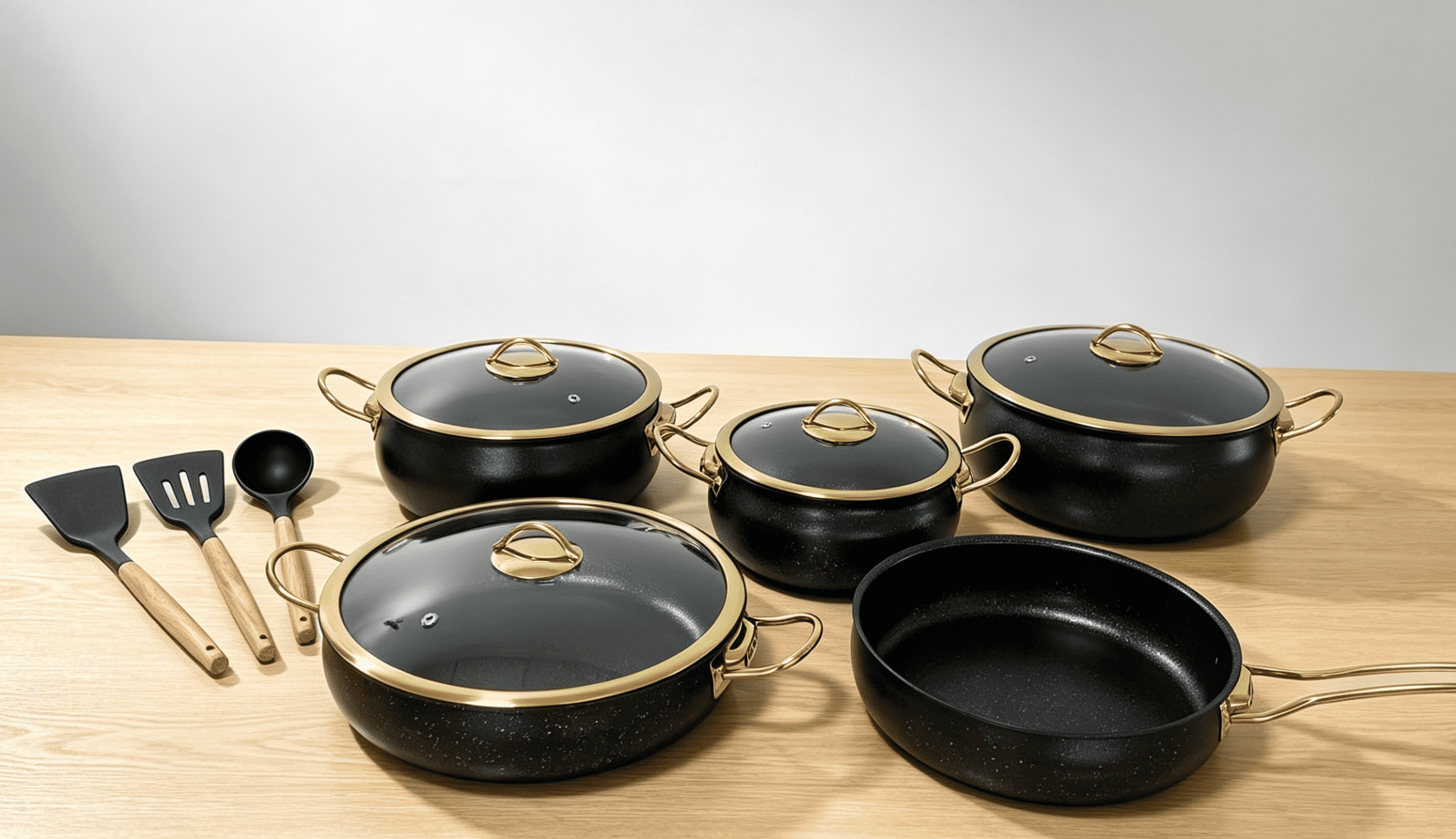 9-Piece Granite Casserole Cookware Set with Glass Lids, Non-Stick Cooking Pots and Frying Pan, 4 Saucepan Sizes with Gold Handles, Heat-Resistant Kitchen Cooking Set for Home