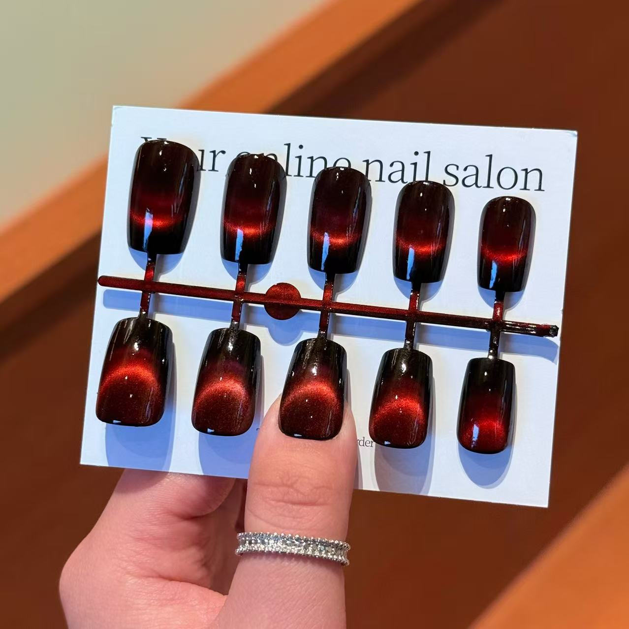 24Pcs Fall Winter Black Red Smile Line Cat Eye Press On Nails, Sparkly Luxury Minimalist Medium Square False Nails for Women view 4