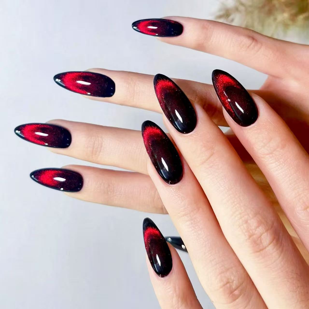 24Pcs New Fall Winter Black Red Smile Line Cat Eye Press On Nails, Sparkly Luxury Minimalist Medium Square False Nails for Women view 8
