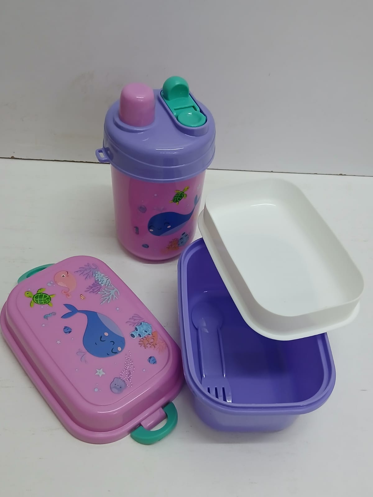 Gift pack snack set snack box {1000ml} + water bottle {500ml},Material: plastic BPA free ,Different colours available,  2 in1 snack box with a water bottle