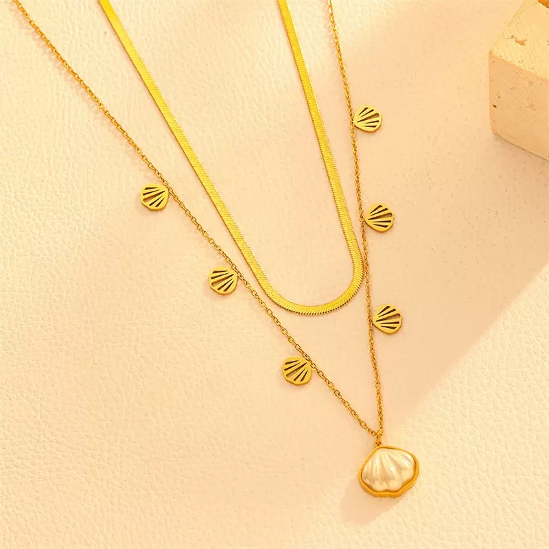Layered Gold Seashell Necklace for Women – Herringbone Flat Snake Chain with Pearl Shell Pendant