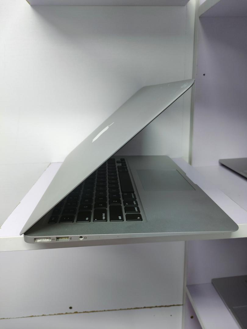 Refurbished MacBook air 2017