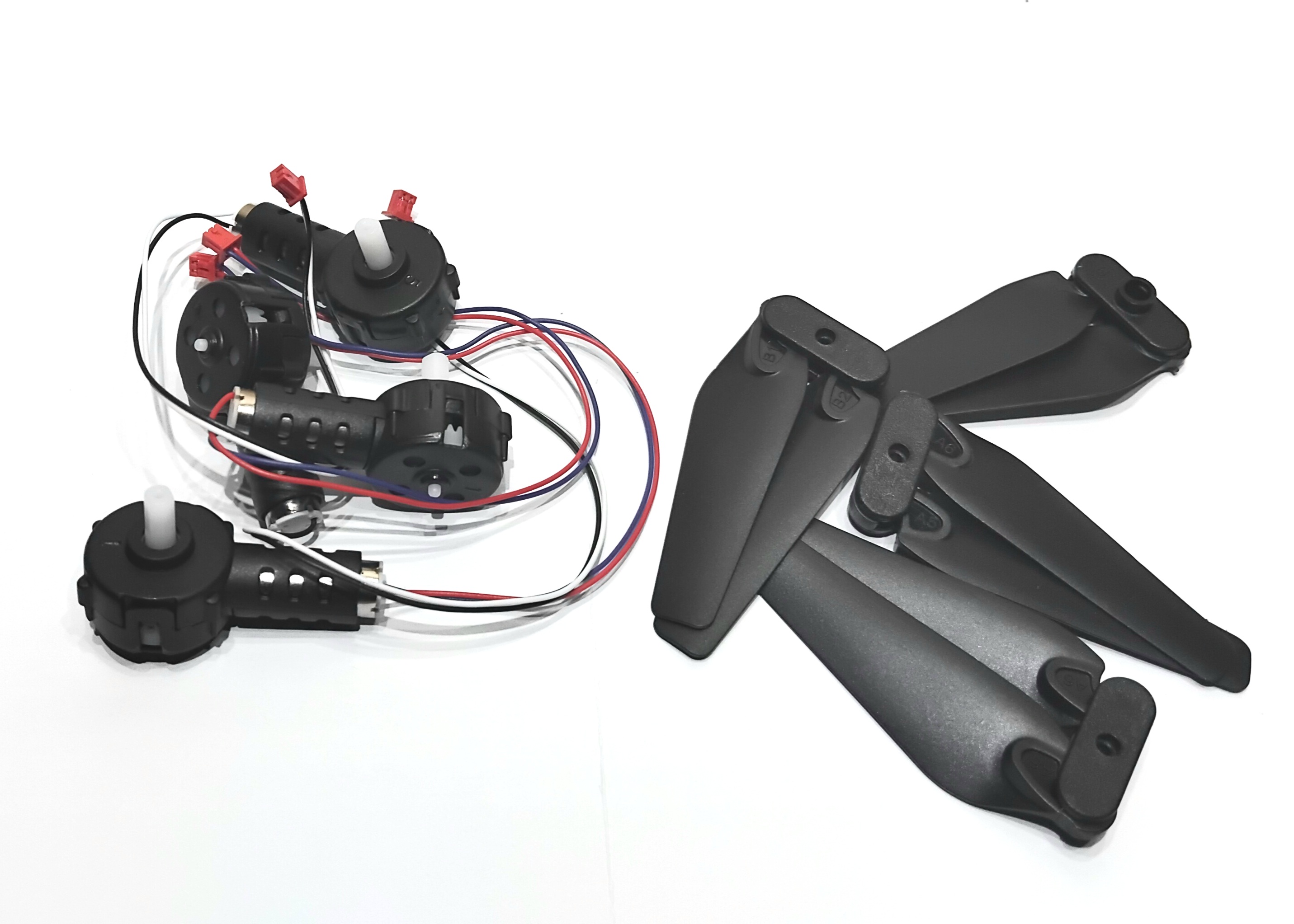 E88 Drone Motors + Propellers