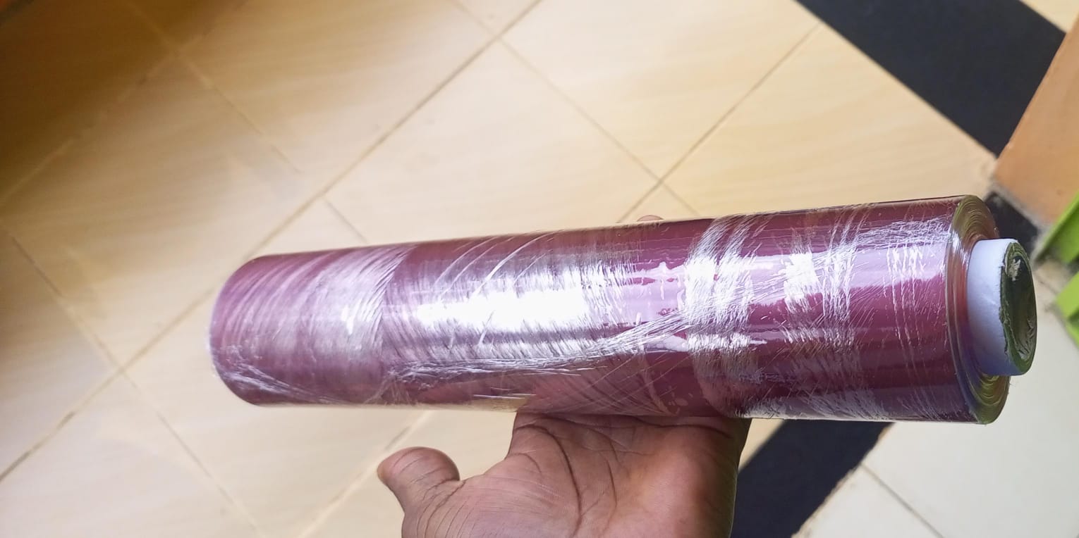 Transparent Cling Film Wrap 300 metres cling film 30cm by 300m size statwrap film for wrapping,packaging and storing food,fruits,vegetables and shoes clear wrapping film