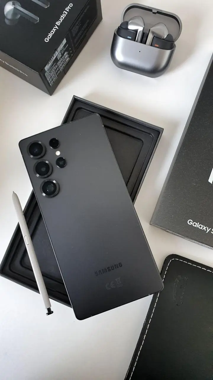 🔥DEAL! 🔥Samsung Galaxy S26 Ultra 256GB ROM 12GB RAM 6.9" Dynamic LTPO AMOLED 2X 120Hz HDR10+ Display 5000mAh Battery 200MP Quad Camera Android 16 24 Months East Africa Warranty .