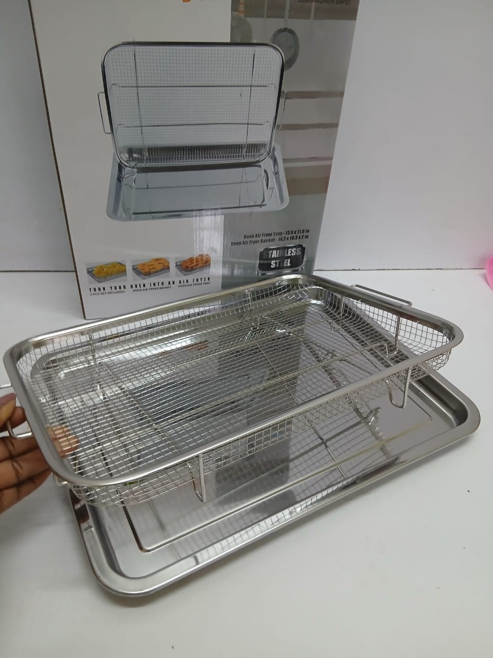 High quality Heat resistant multifunctional stainless steel french fries basket and trayPrepare and serve delicious snacks in style with this High Quality Heat Resistant Multifunctional Stainless Stee