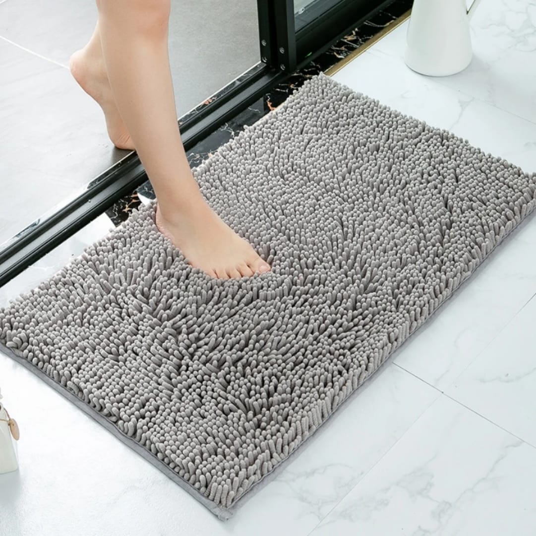 High quality absorbent non-slip finger/shaggy door mat....made of High quality microfiber material with the size of 50x80cm,Add comfort and style to your home with this High-Quality Absorbent Non-Slip