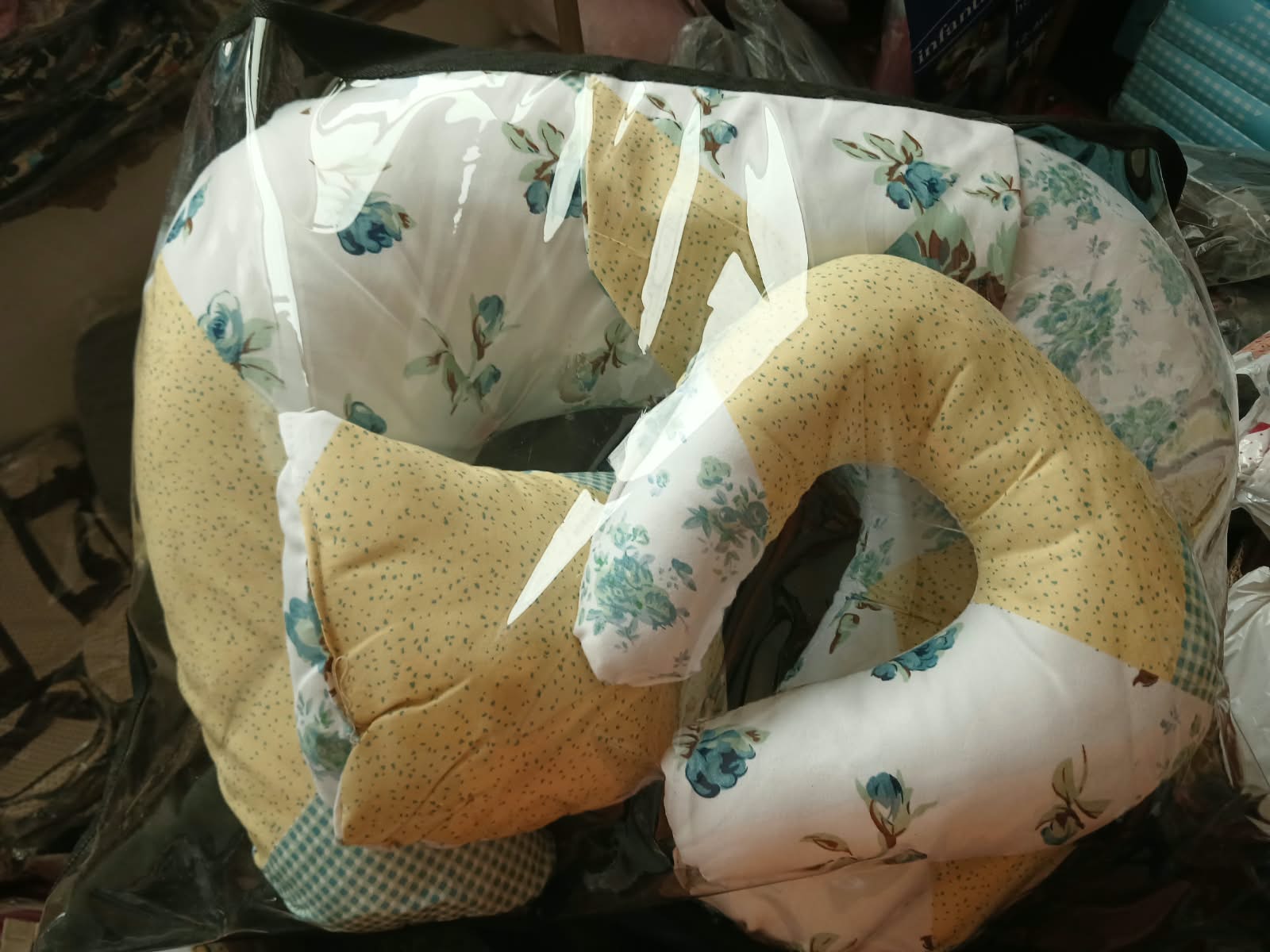 3-in-1 Multifunctional Baby Nursing & Breastfeeding Pillow Set – Ergonomic Cushion with Head Support & Arm Pillow.