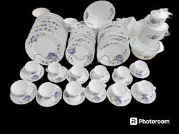 Sundabest 47-Piece Ceramic Dinner Set – Luxury Complete Tableware Set with Dinner Plates, Side Plates, Soup Bowls, Mugs and Serving Essentials for Elegant Home Dining, Family Meals, Guests and Special