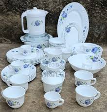 Sundabest 47-Piece Ceramic Dinner Set – Luxury Complete Tableware Set with Dinner Plates, Side Plates, Soup Bowls, Mugs and Serving Essentials for Elegant Home Dining, Family Meals, Guests and Special
