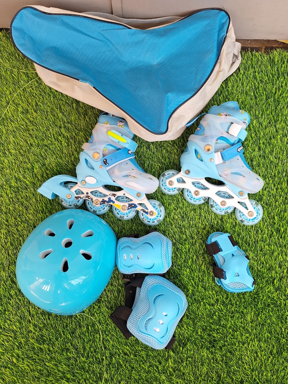 Kids Adjustable Inline Skating Set with Helmets and Pads